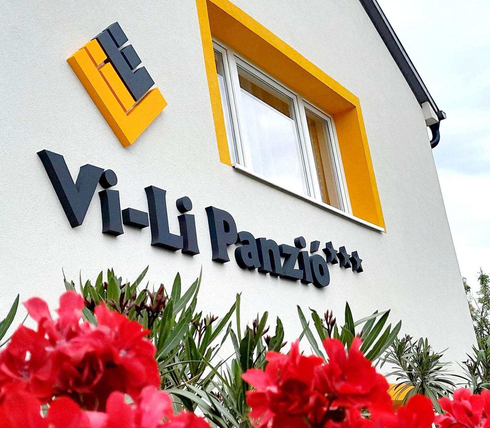 Vi-Li Panzio Bed & Breakfast Maklár Екстериор снимка