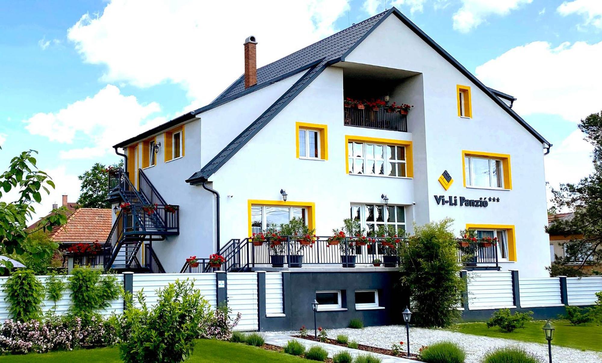 Vi-Li Panzio Bed & Breakfast Maklár Екстериор снимка